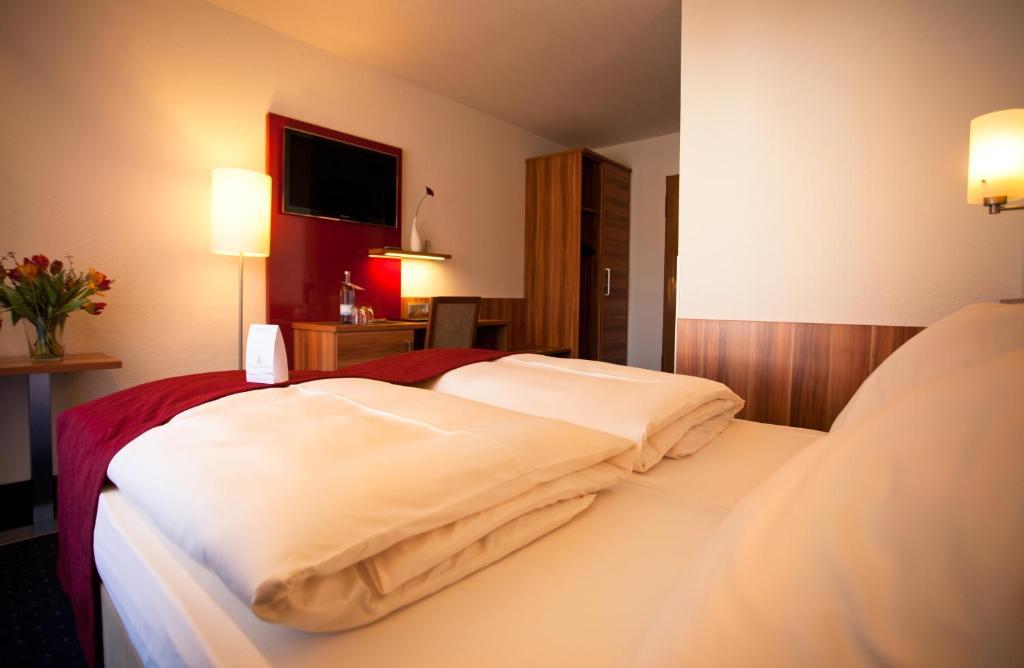 Hotel Knaus Am Hafen Uhldingen-Muehlhofen Phòng bức ảnh