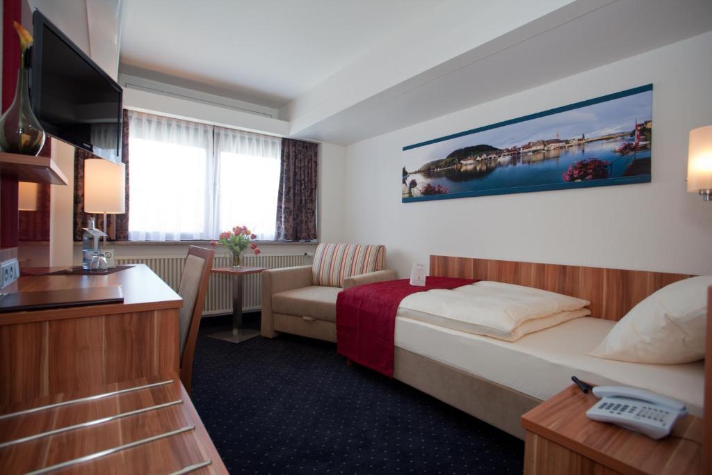 Hotel Knaus Am Hafen Uhldingen-Muehlhofen Ngoại thất bức ảnh