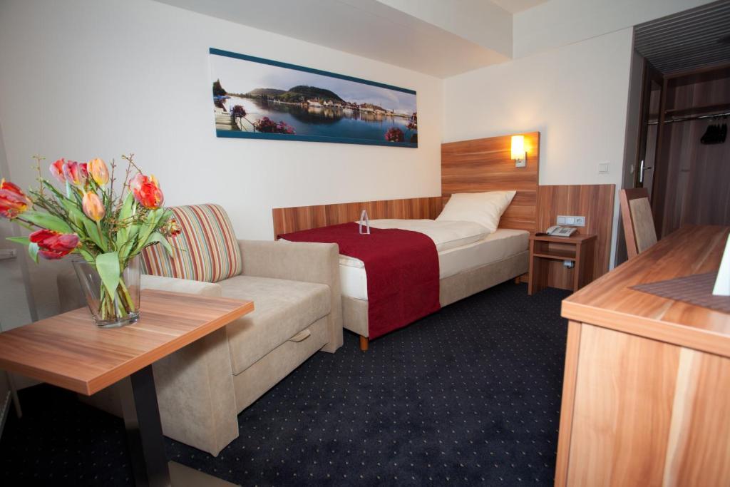 Hotel Knaus Am Hafen Uhldingen-Muehlhofen Phòng bức ảnh