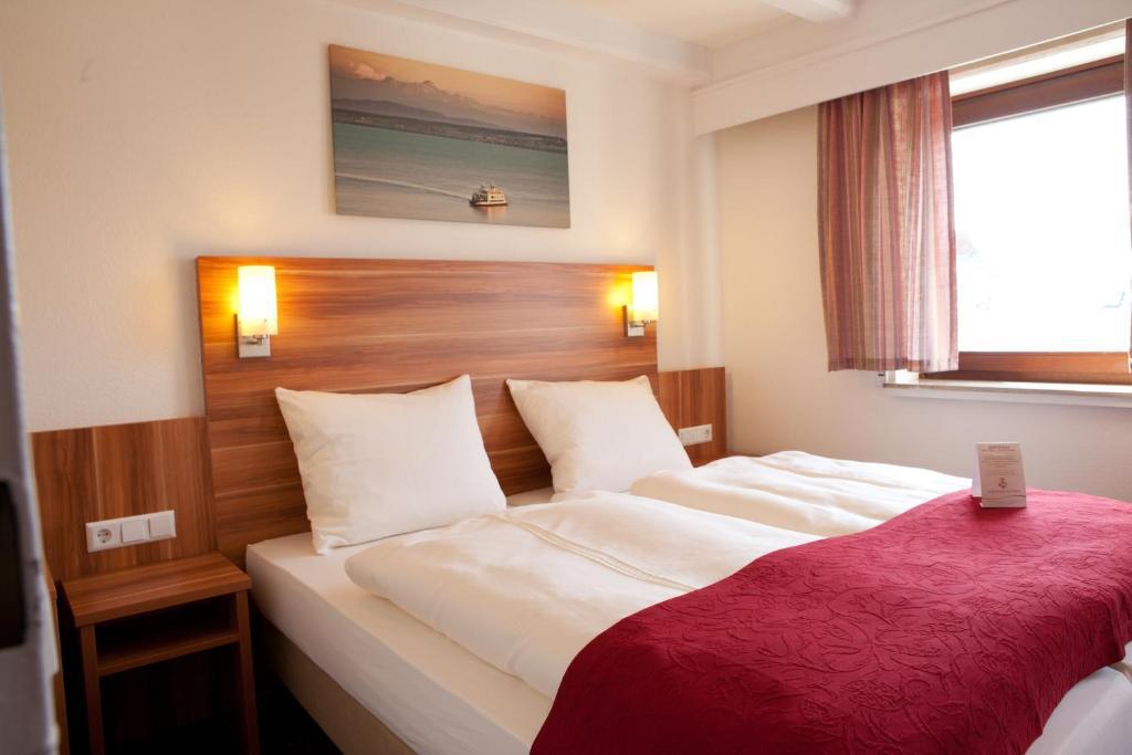 Hotel Knaus Am Hafen Uhldingen-Muehlhofen Phòng bức ảnh
