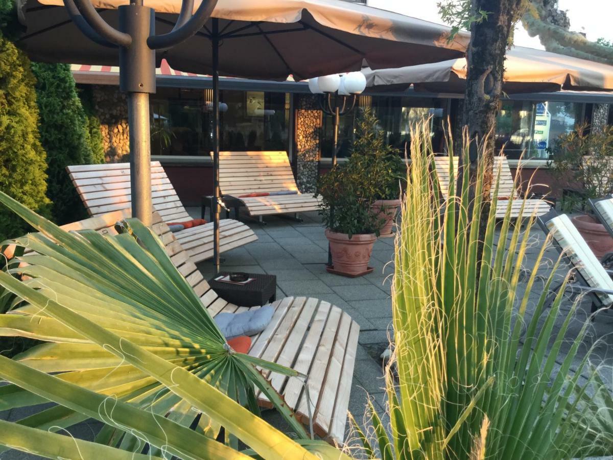 Hotel Knaus Am Hafen Uhldingen-Muehlhofen Ngoại thất bức ảnh