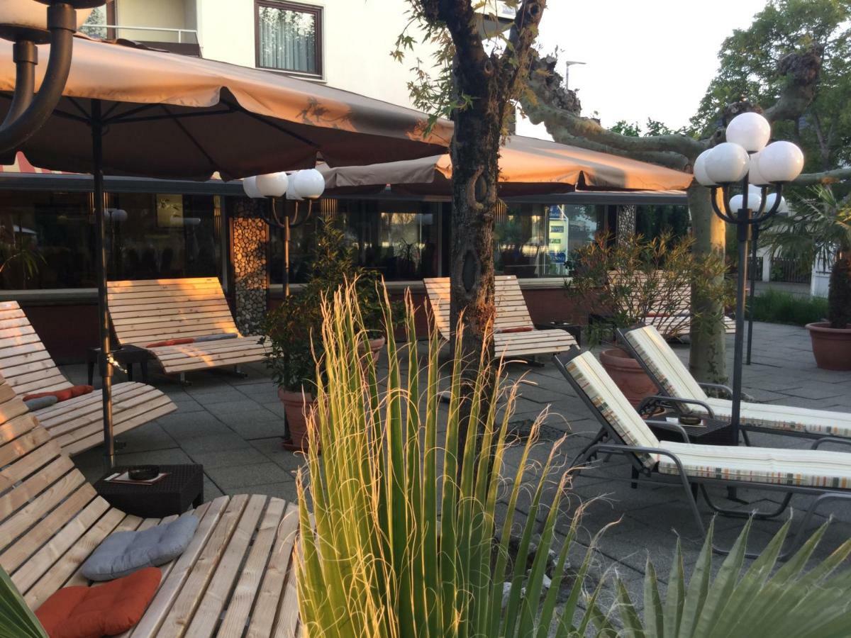 Hotel Knaus Am Hafen Uhldingen-Muehlhofen Ngoại thất bức ảnh